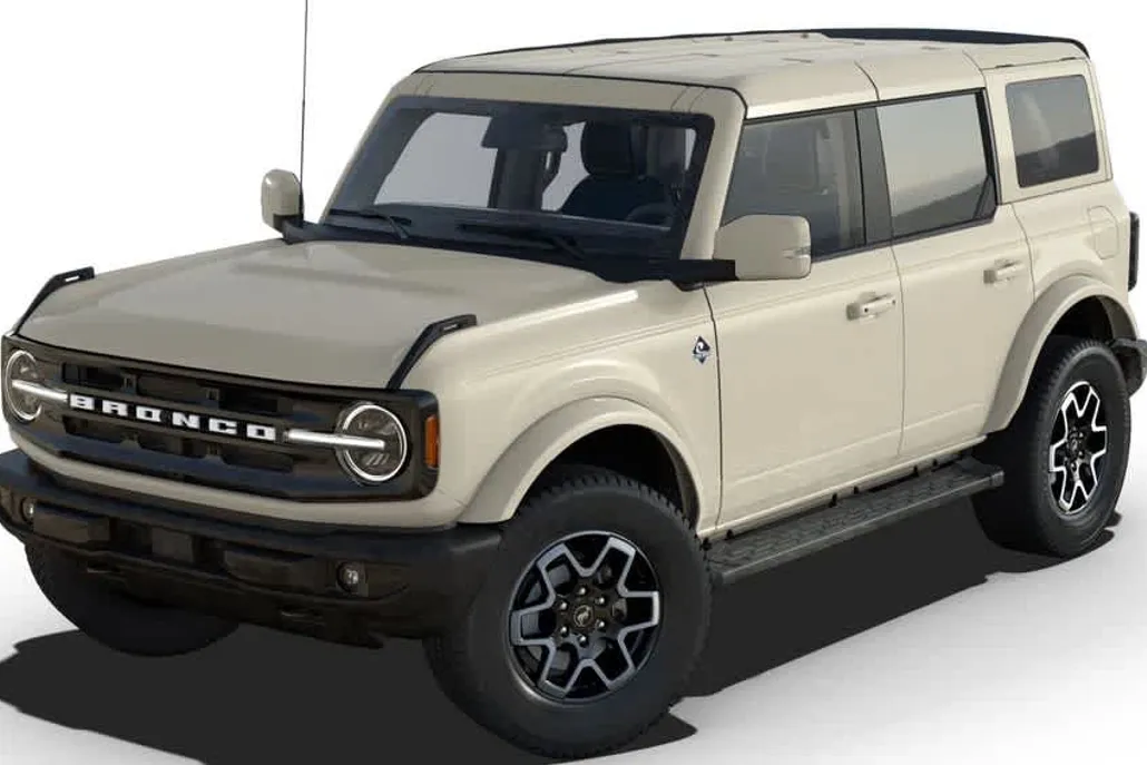 2025 Ford Bronco Outer Banks photo 1