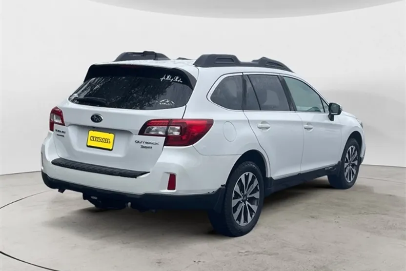 2017 Subaru Outback Limited photo 1