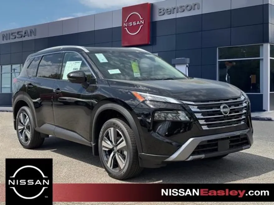 2025 Nissan Rogue SL photo 1