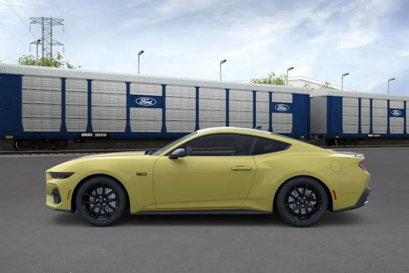2025 Ford Mustang GT Premium photo 1