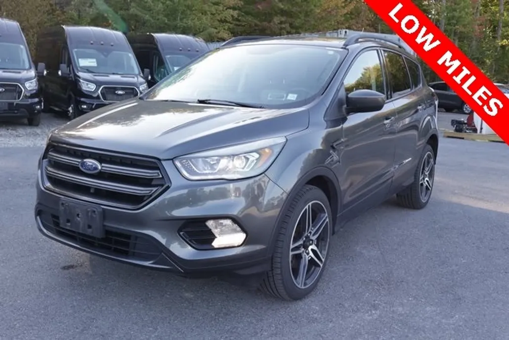 2019 Ford Escape SEL photo 1