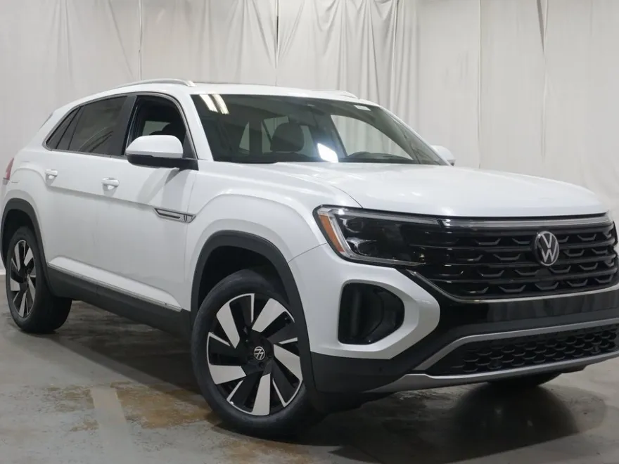 2025 Volkswagen Atlas Cross Sport SEL photo 1