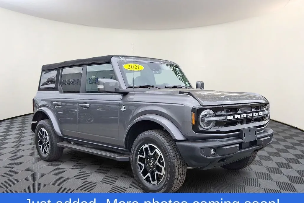 2021 Ford Bronco Outer Banks photo 1
