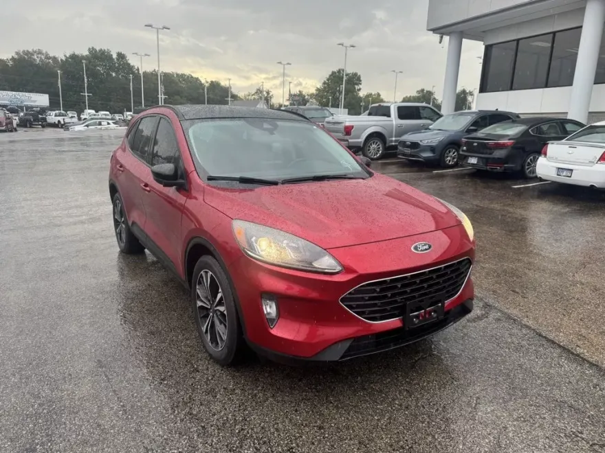 2022 Ford Escape SEL photo 1