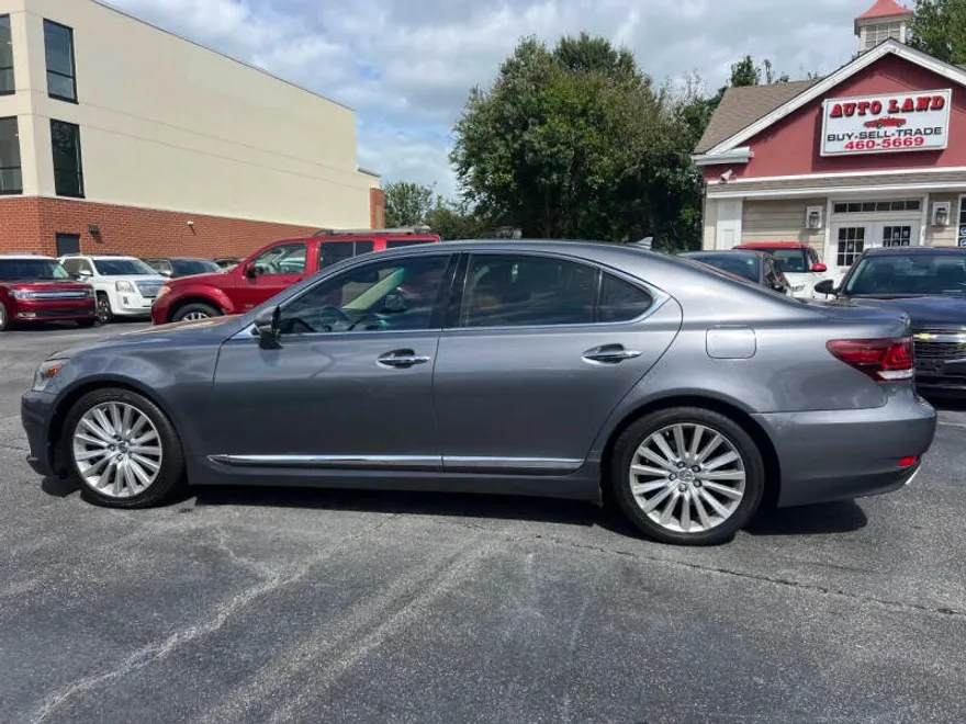 2013 Lexus LS 460 photo 1