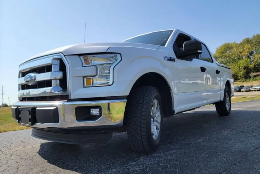 2016 Ford F-150 XLT photo 1