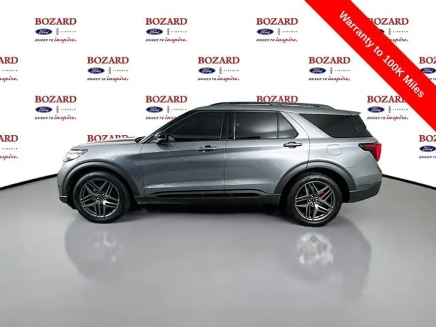 2025 Ford Explorer ST photo 1