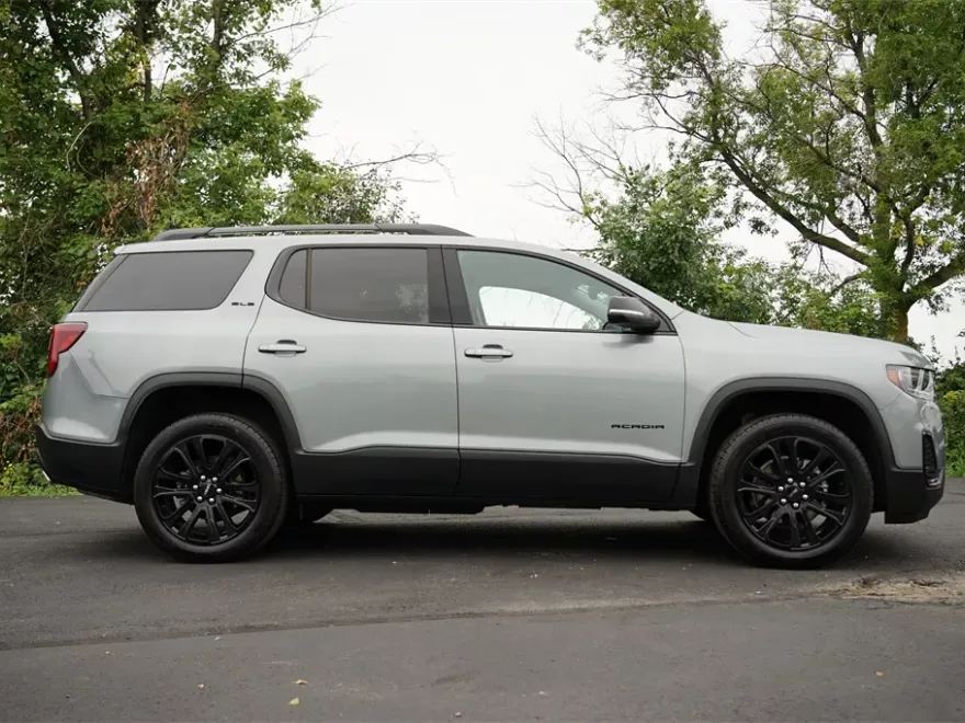 2023 Gmc Acadia SLE photo 1