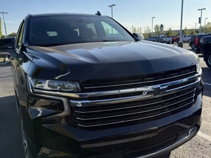 2021 Chevrolet Tahoe LT photo 1