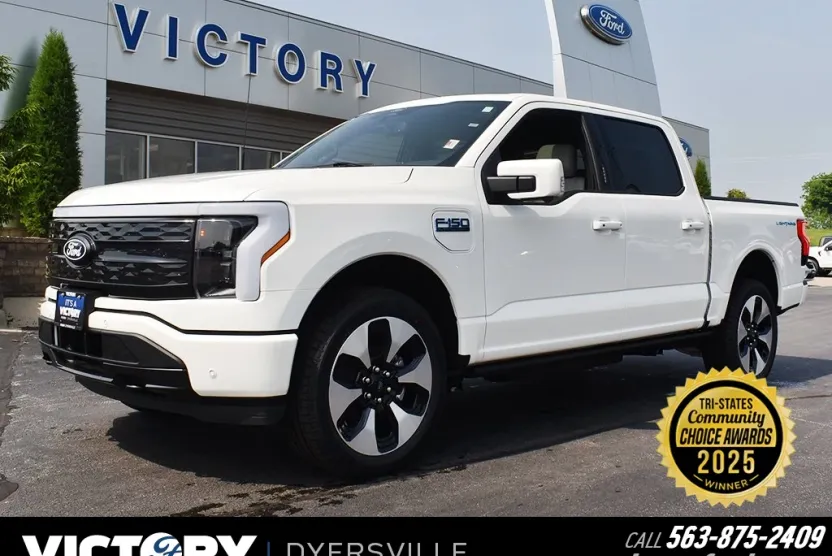 2025 Ford F-150 Lightning Platinum photo 1