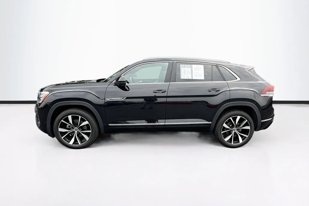 2024 Volkswagen Atlas Cross Sport SEL Premium R-Line photo 1
