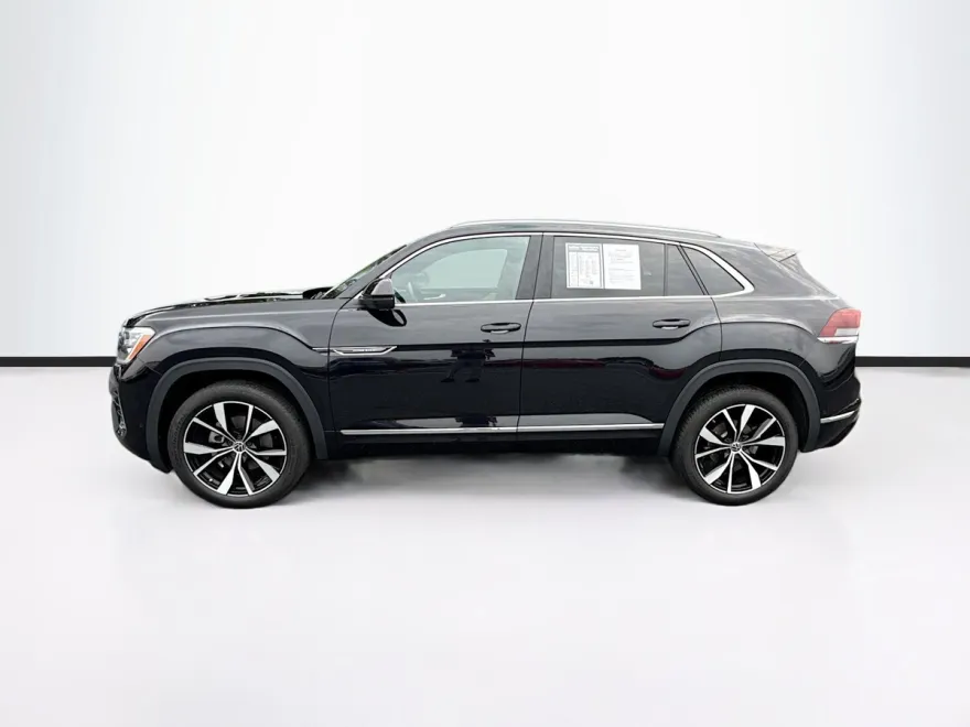 2024 Volkswagen Atlas Cross Sport SEL Premium R-Line photo 1