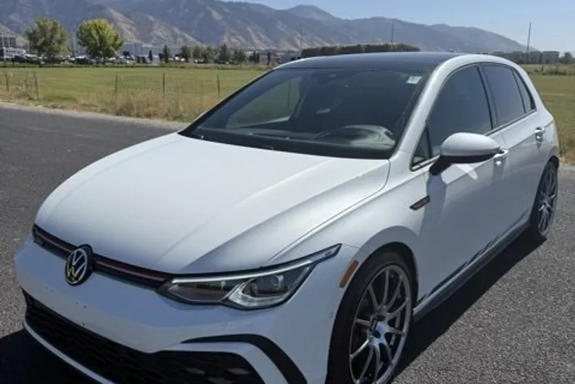2022 Volkswagen Golf GTI Autobahn photo 1