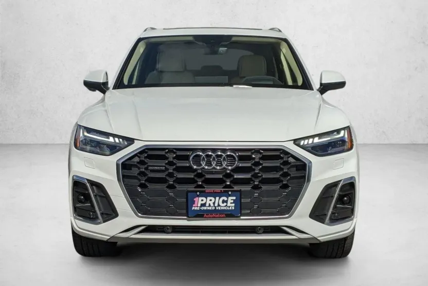 2025 Audi Q5 S line Prestige 45 TFSI Premium photo 1