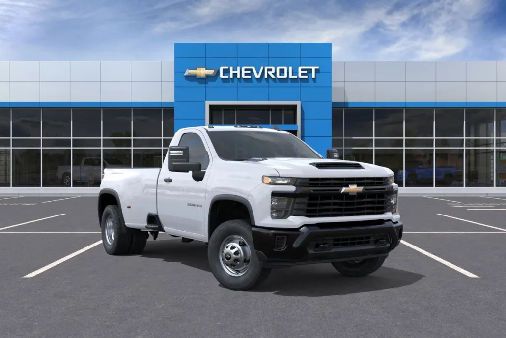 2026 Chevrolet Silverado 3500HD photo 1
