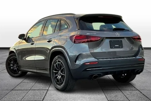 2025 Mercedes Benz GLA AMG 35 photo 3