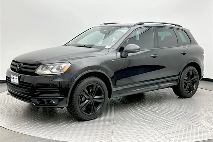 2014 Volkswagen Touareg V6 TDI photo 1