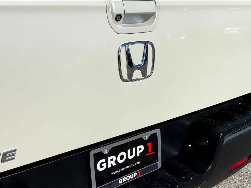 2019 Honda Ridgeline Sport photo 9