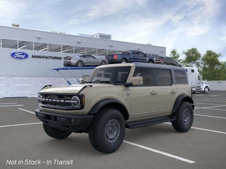 2025 Ford Bronco Outer Banks photo 1