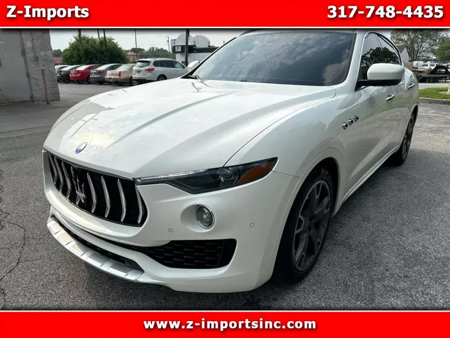 2017 Maserati Levante Base photo 1