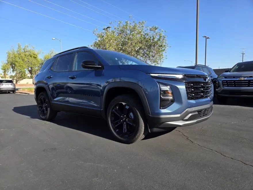 2026 Chevrolet Equinox LT photo 1