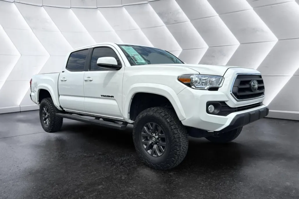 2022 Toyota Tacoma SR5 photo 1