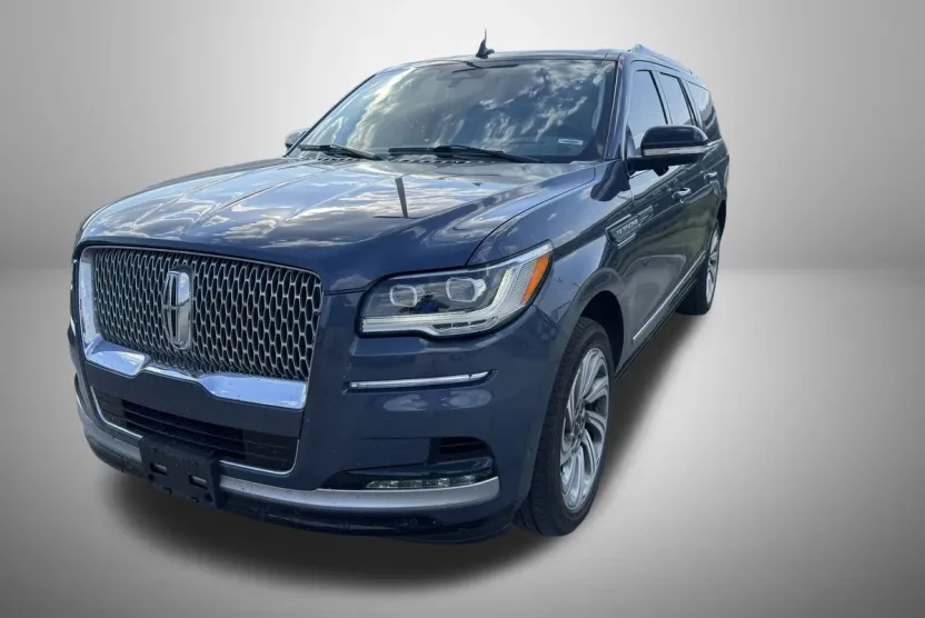 2022 Lincoln Navigator L Reserve photo 1