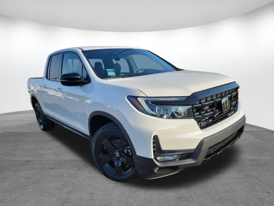 2026 Honda Ridgeline Black Edition photo 1