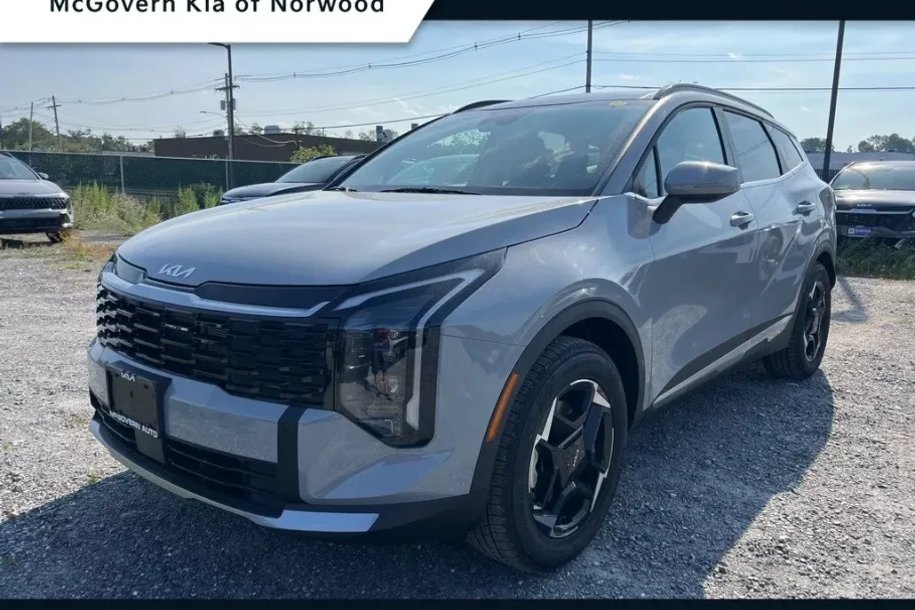 2026 Kia Sportage EX photo 1