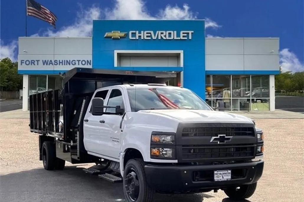 2024 Chevrolet Silverado 5500HD Work Truck photo 1