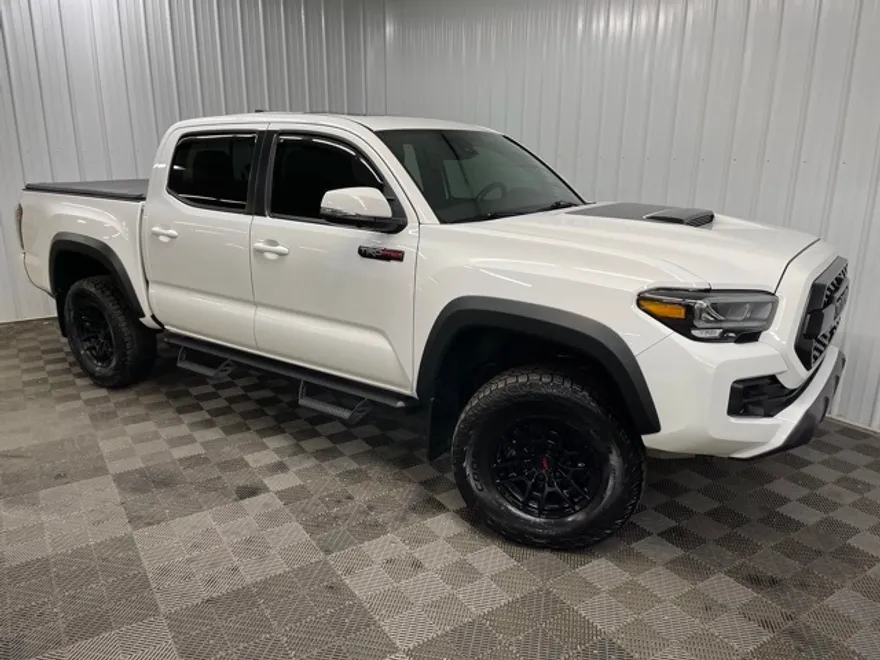 2020 Toyota Tacoma TRD Pro V6 photo 1