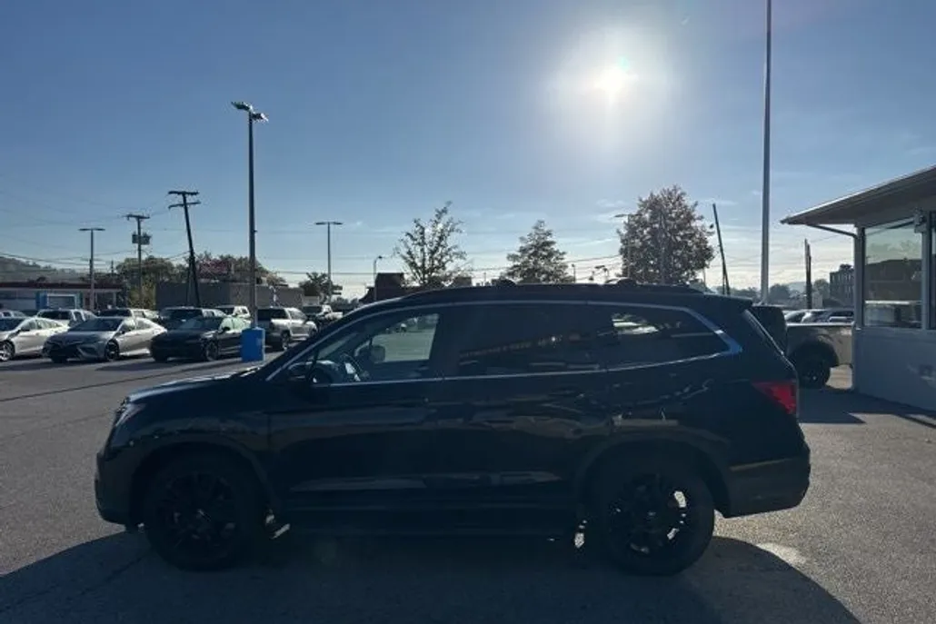 2022 Honda Pilot Special Edition photo 1