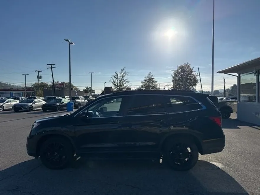 2022 Honda Pilot Special Edition photo 1
