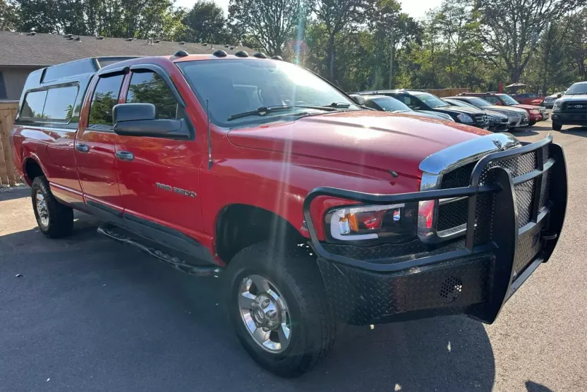2005 Dodge Ram 3500 ST photo 1