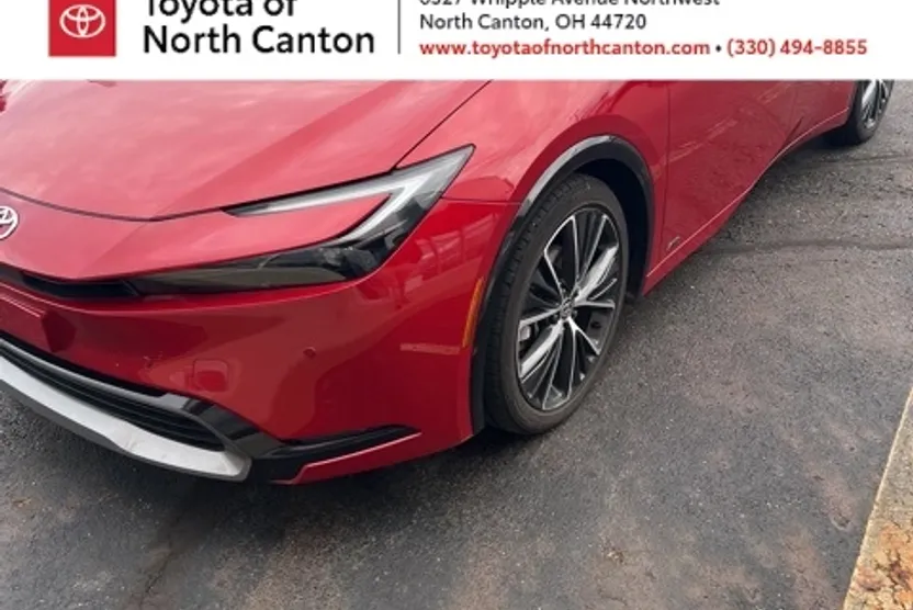 2024 Toyota Prius XLE photo 1
