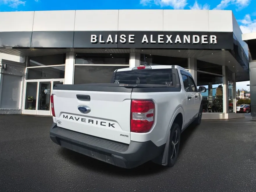 2022 Ford Maverick XL photo 1