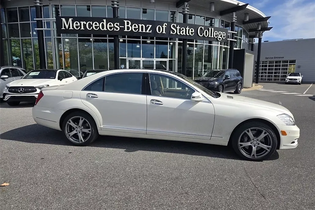 2013 Mercedes Benz S 550 4MATIC photo 1