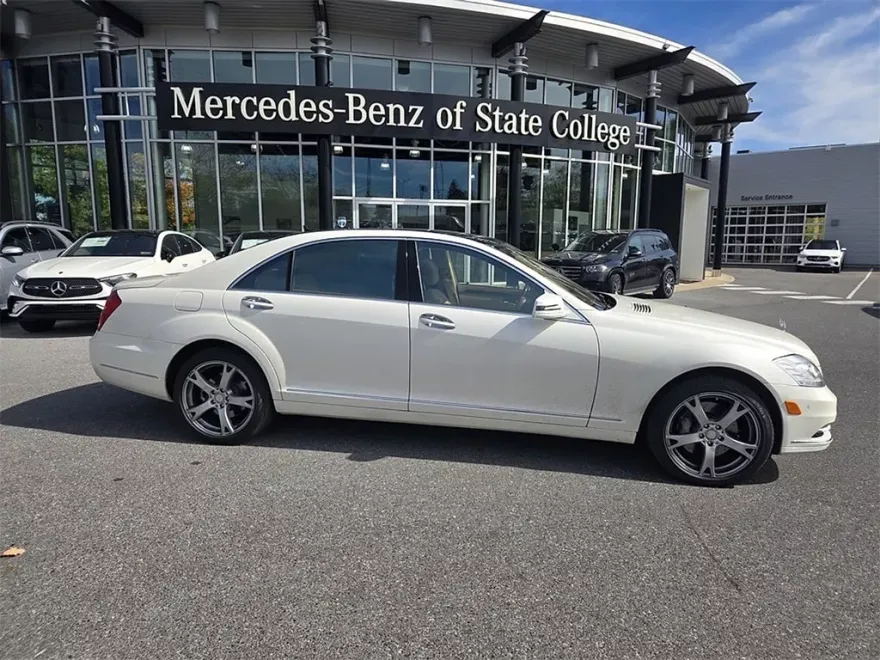 2013 Mercedes Benz S 550 4MATIC photo 1