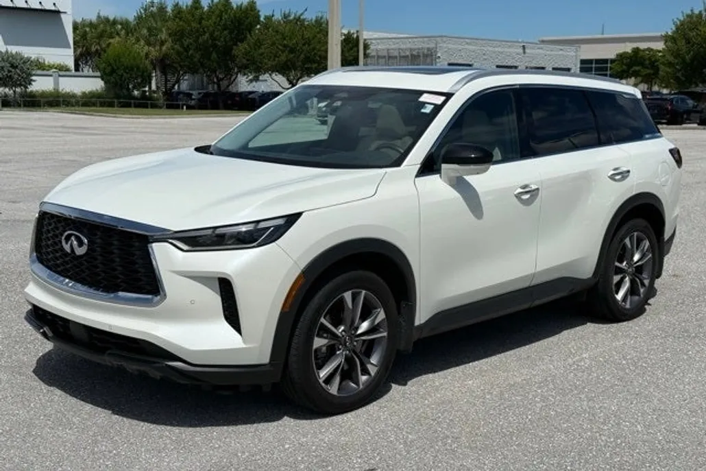 2024 Infiniti QX60 Luxe photo 1