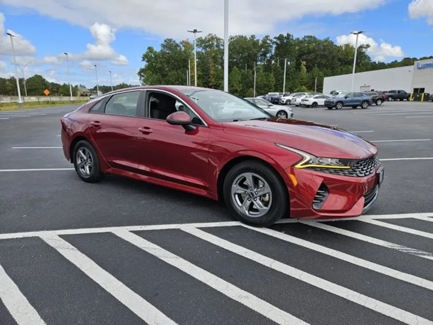 2023 Kia K5 LXS photo 1
