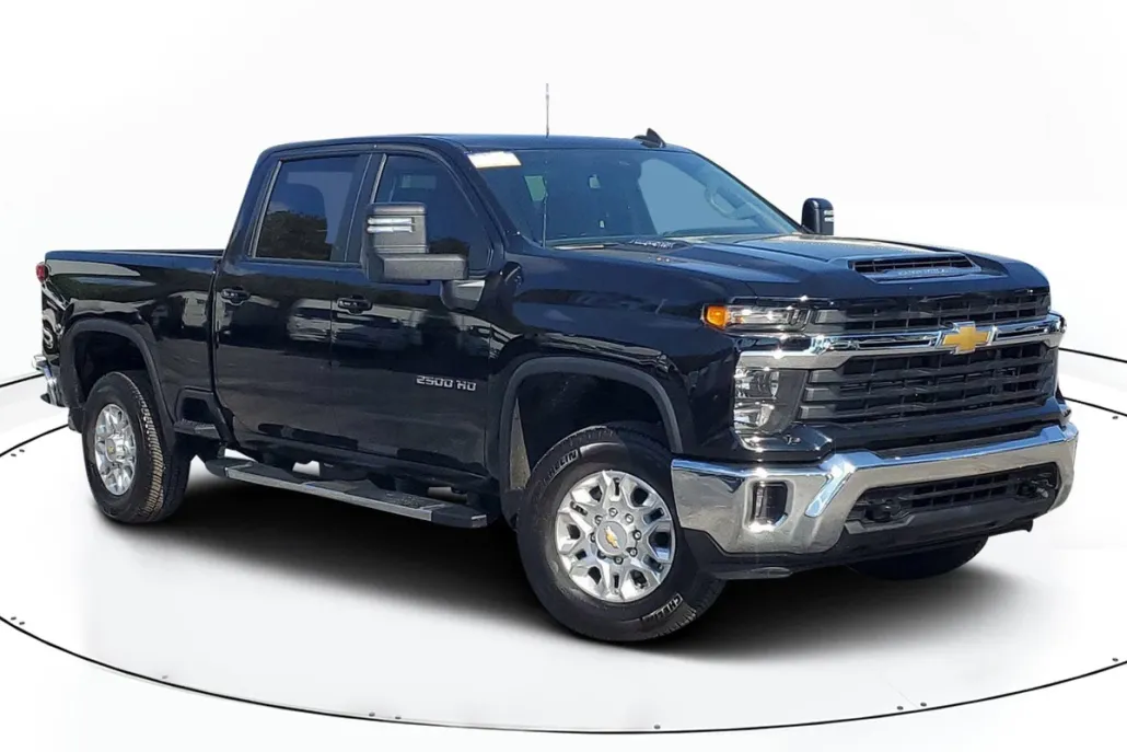 2025 Chevrolet Silverado 2500HD LT photo 1