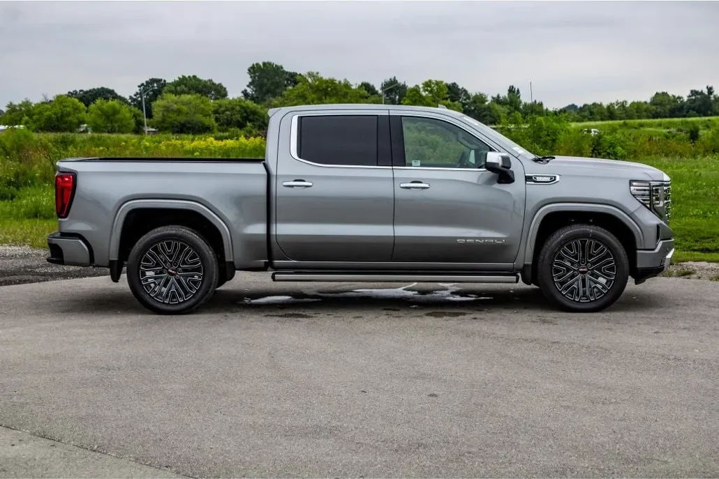 2026 Gmc Sierra 1500 Denali photo 1