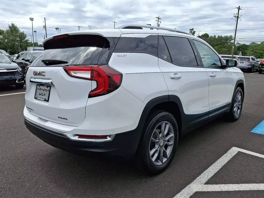 2022 Gmc Terrain SLT photo 1