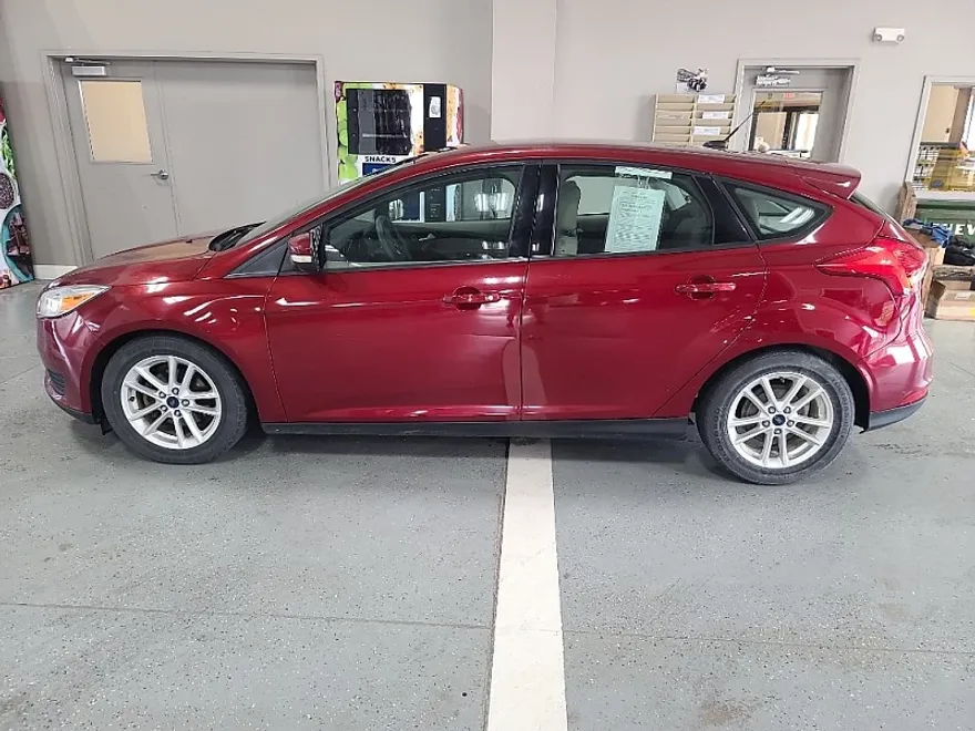 2016 Ford Focus SE photo 1