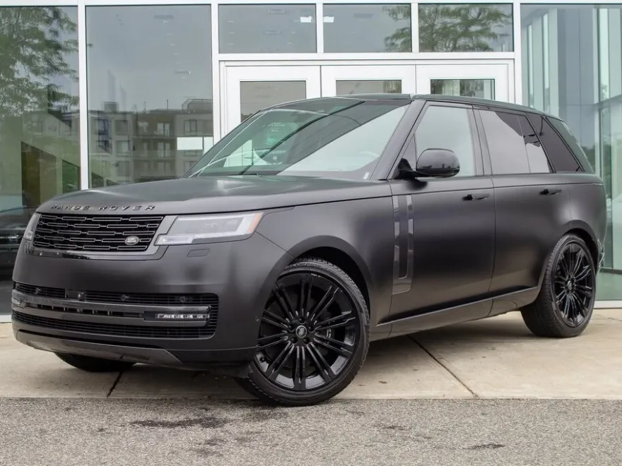 2024 Land Rover Range Rover SE photo 1