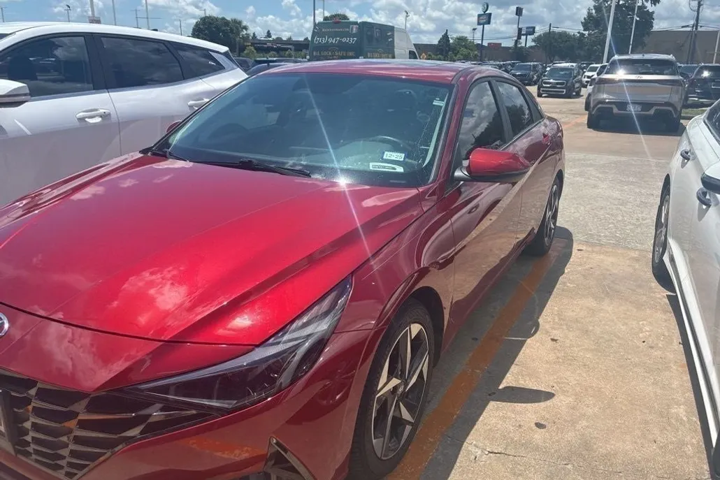 2023 Hyundai Elantra Hybrid Limited photo 1
