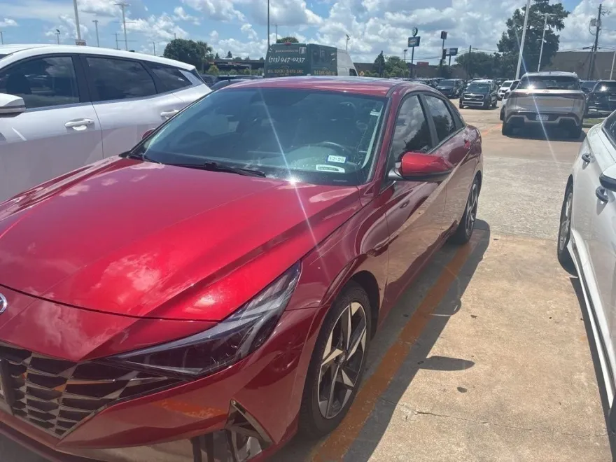 2023 Hyundai Elantra Hybrid Limited photo 1