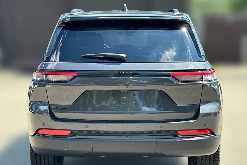 2025 Jeep Grand Cherokee Altitude X photo 1