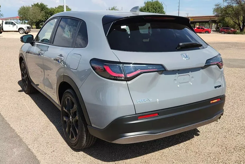 2025 Honda HR-V Sport photo 1