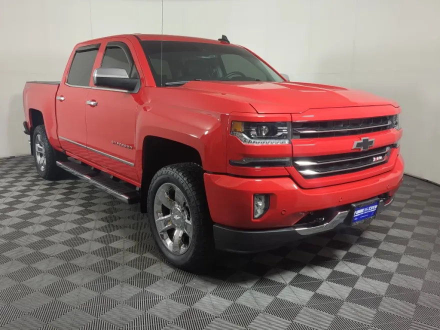 2017 Chevrolet Silverado 1500 LTZ photo 1